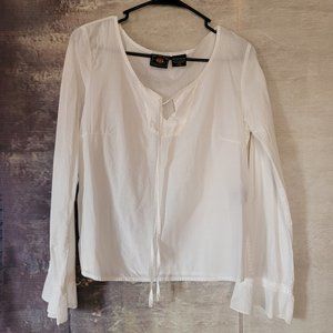 White Blouse 100% Cotton Route 66 Ruffle Sleeves Size Medium.